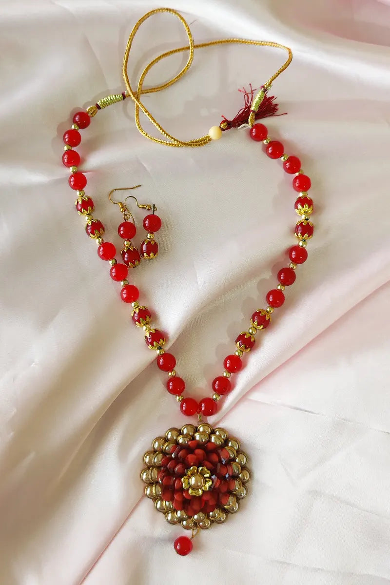 Fabnuma Handcrafted Red Glass Beads Neckpiece Ston Plated Pendant & Dangle Earrings - Fabnuma