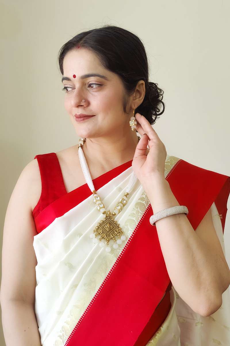 Fabnuma Handcrafted White Neckpiece Golden Oxidise Plated Pendant-Dangle Earrings - Fabnuma
