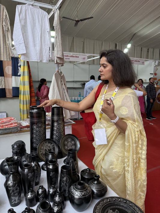 Discovering Traditional Handicrafts at Aakansha Haat Lucknow 2024 MeMaana