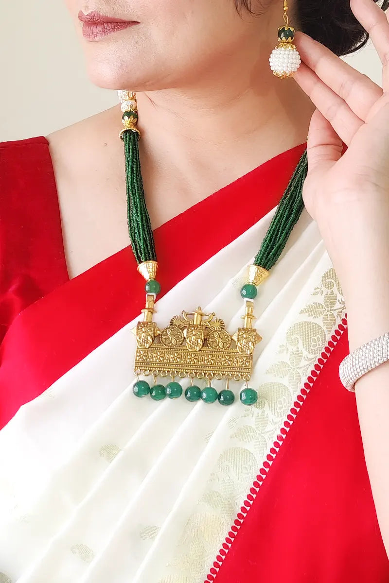 Fabnuma Handcrafted Green Neckpiece Golden Oxidise Pendant & Dangle Earrings - Fabnuma