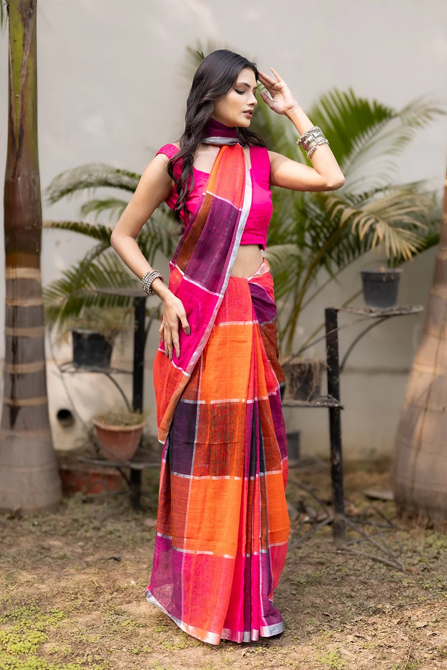 Vibrant Pink & Orange Handloom Saree with Contemporary Styling MeMaana