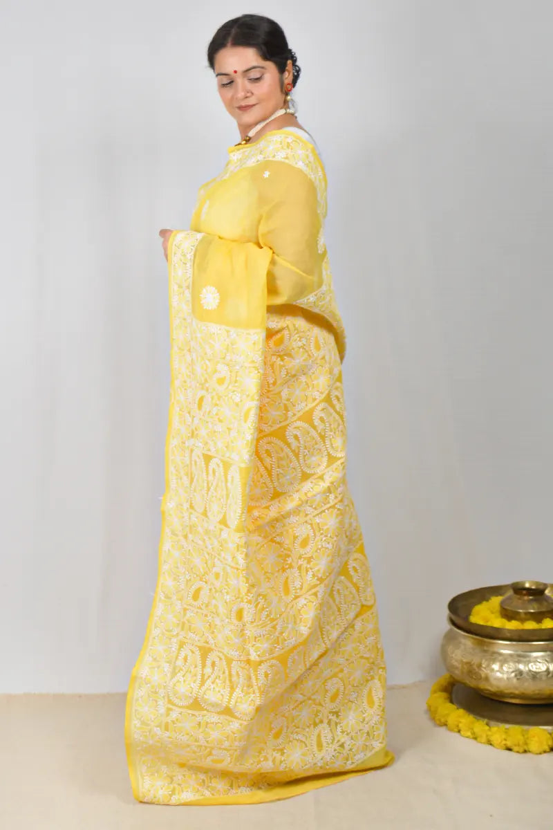 Yellow cotton saree with hand-embroidered Lucknowi Chikankari and matching blouse – handcrafted ethnic wear by MeMaana.