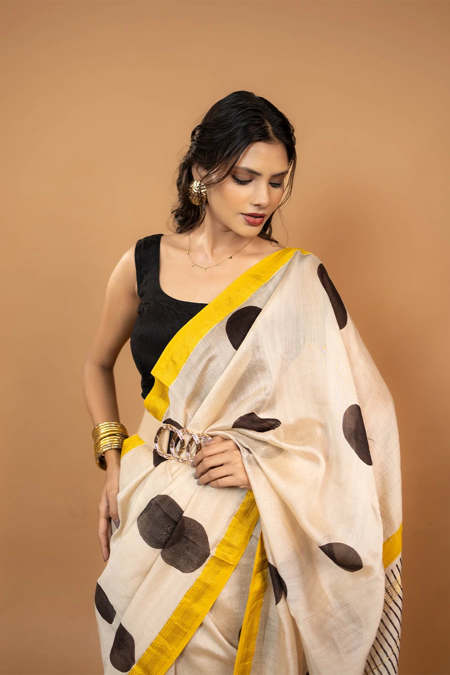 Cream block printed Maheshwari silk saree with polka dot pattern